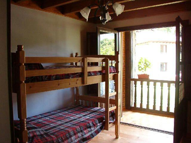 Holiday home La Nozal Piscina, Barbacoa, Jardin Llanes
